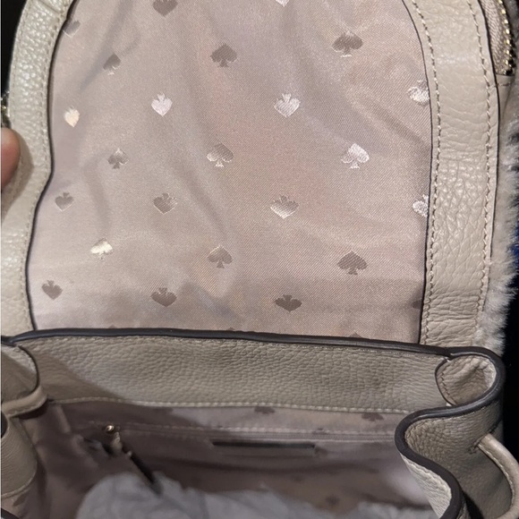 Small Leila pebbled leather with faux fur back pack! - Picture 4 of 6